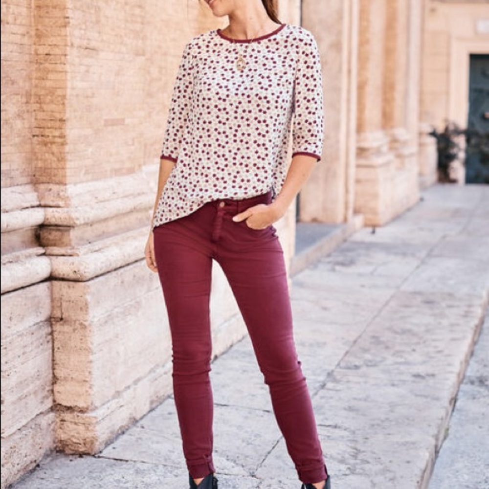 Boden burgundy pants new
